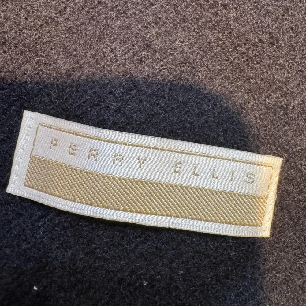 Perry Ellis Mens Black 100% Wool Scarf Fringed Made in Germany‎ Winter Classic